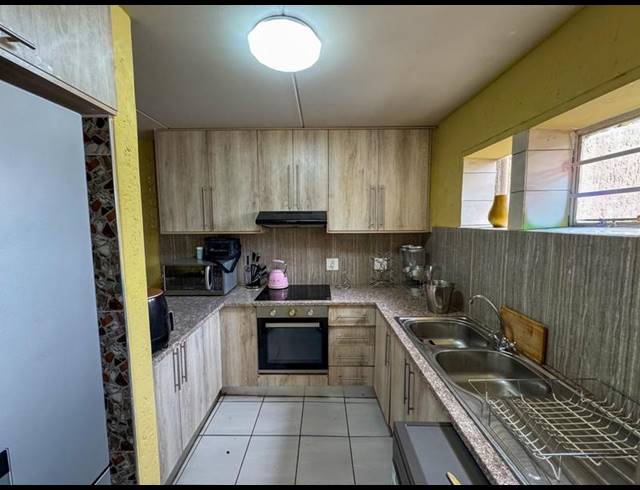 2 BEDROOM APARTMENT FOR SALE IN MONDEOR